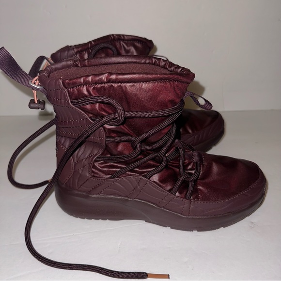 Nike Tanjun High Rise Women's Boots Burgundy New, Unworn, without tag/Box size 6 - Picture 10 of 15